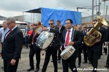 Santa Bárbara luce manto nuevo en la procesión de Lomo Catela (Foto Francisco Javier Santana)